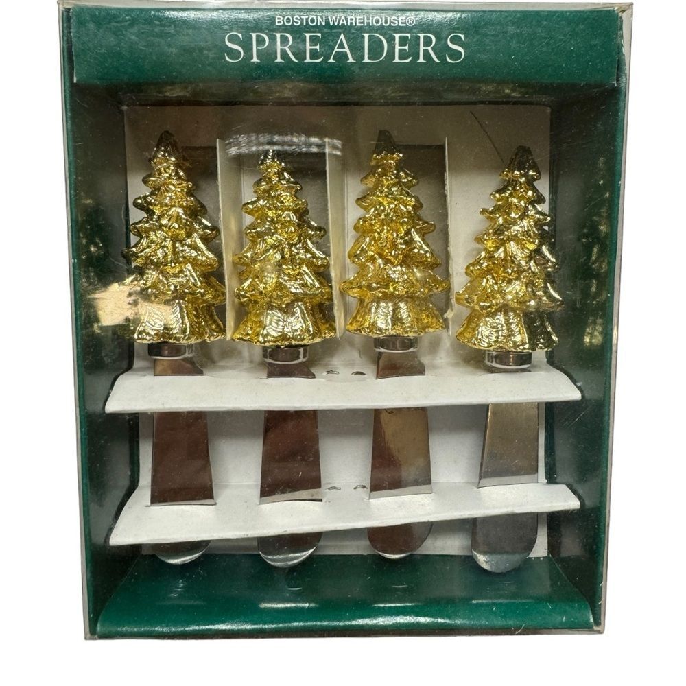 Vintage Christmas tree butter/cheese spread knives charcuterie board